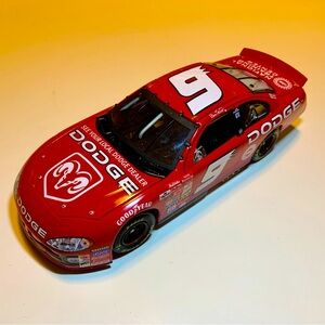Bill Elliott 2002 #9 Dodge Intrepid Action 10th Anniversary NASCAR Die Cast 1:24